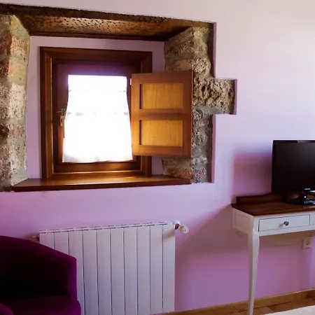 Y El Camin Poo De Llanes