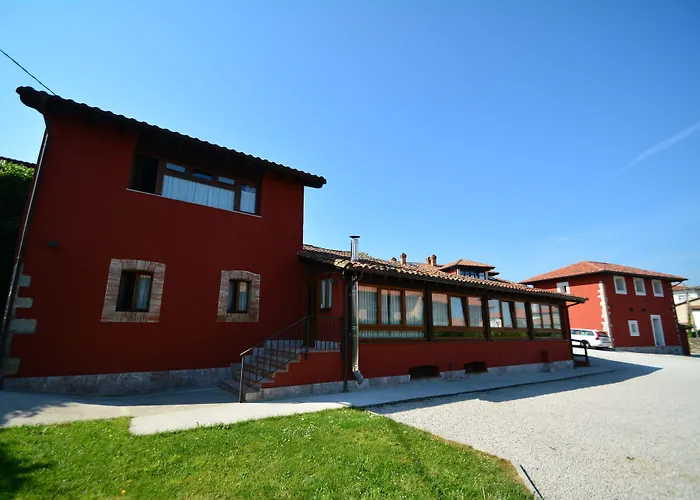 Y El Camín Hotel 3*