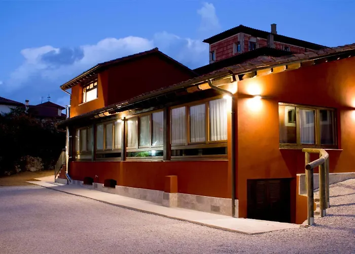 Y El Camín Hotel Póo