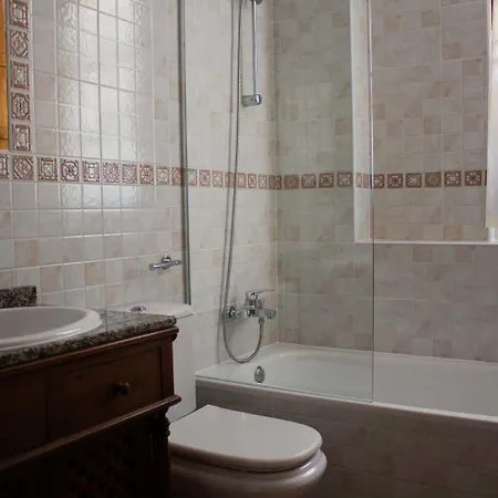 Y El Camin 3* Poo De Llanes