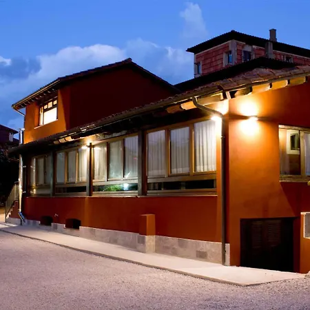 Y El Camin Hotel Poo De Llanes